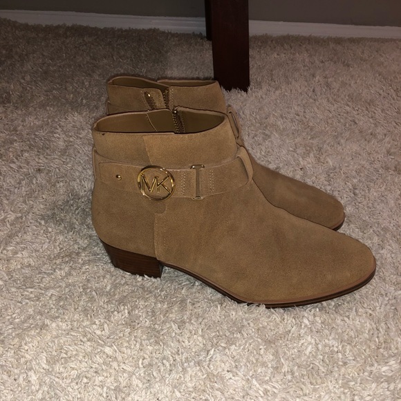 Michael Kors tan suede booties - Picture 1 of 5
